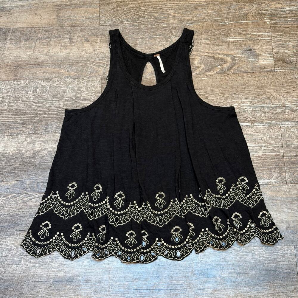 Free People Womens XS Black Tank Top Embroidered Eyelet Scalloped Hem Keyhole